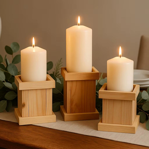 Supports à bougies en bois rustiques - Product Image 1