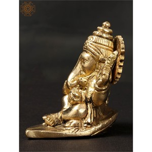 Petite statue d'idole de Ganesha de 3 pouces assise sur une feuille Sculpture en laiton faite à la main d'Inde - Product Image 3