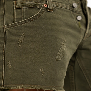 Shorts de mezclilla para hombre con dobladillo sin rematar, estilo urbano, listos para el verano, corte moderno, colección de tendencia. - Product Image 6