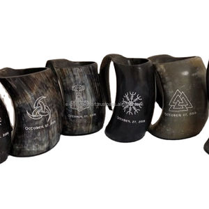 Taza Vikinga de Cuerno de Búfalo Pulido a Mano, Ecológica, con Cuchara y Bandeja, Diseño de Corazón, para Fiestas y Restaurantes - Product Image 3