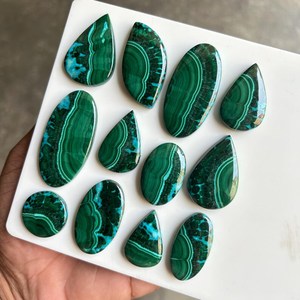 Chrysocolle Malachite Quartz Poli Naturel, Cristal de Guérison Apaisant pour le Chakra Cardiaque, Pierre Précieuse Cadeau, Cristal Vert AMAN GEMS - Product Image 4