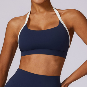 Soutien-gorge de sport premium pour femme, conçu avec un tissu respirant, une coupe ergonomique, une finition sans coutures et un maintien durable pour un style de vie actif. - Product Image 1