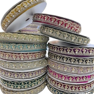 Bordado de encaje con pedrería y cuentas para zapatos, bolsos y prendas de vestir, lavable, 1 pulgada de ancho, colores personalizados, venta al por mayor - Product Image 1