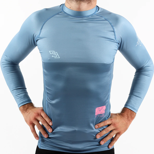 เสื้อแรชการ์ดแขนยาวพิมพ์ลายแบบ Heat-Transfer ผลิตจากโพลีเอสเตอร์/ไนลอน น้ำหนัก 240 กรัม เป็นมิตรต่อสิ่งแวดล้อม สำหรับผู้ชายและผู้หญิง รุ่นปี 2026 สำหรับกีฬา BJJ พร้อมตัวเลือกโลโก้แบบกำหนดเอง - Product Image 3