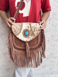 Bolso de Mano con Flecos de Cuero Vacuno, Bolso Bandolera con Piedra Turquesa, Estilo Bohemio Gitano Vintage, Hecho a Mano, Nuevo Diseño, Multiusos, Elegante - Product Image 5