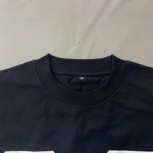 เสื้อยืดผู้ชายทรงโอเวอร์ไซส์ ผ้าฝ้าย 100% ระบายอากาศได้ดี ป้องกันรอยยับ ลายกราฟฟิตีแบบสาดสี  รับทำสีตามสั่ง - Product Image 4