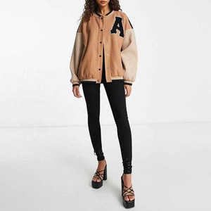 Venta al por mayor de tamaño personalizado de manga larga de calidad superior Varsity chaquetas para las mujeres de diseño atractivo chaquetas de bombardero de las mujeres - Product Image 2