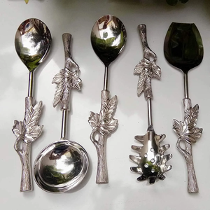 Juego de Servir Floral Ecológico Hecho a Mano Estilo Vintage en Oferta, Cuchara de Acero Inoxidable para Servir Ensaladas y Salsas, Ideal para Cocina o Regalo Empresarial - Product Image 6