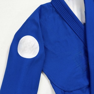Kimono de Jiu-Jitsu Brasileño Azul Personalizado de Primera Calidad, 450GSM y 350GSM, Tejido de Perlas, 100% Algodón, Aprobado por la IBJJF - Product Image 2