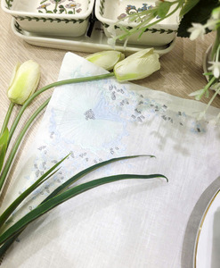 Juego de Manteles Individuales y Servilletas Bordados Lavables al por Mayor, Color Verde Claro con Flores, Manteles Individuales de Lino Blanco con Dobladillo para el Hogar, Bodas y Eventos - Product Image 3