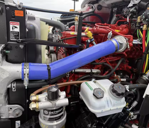 Tracteur routier diesel poids lourd 6x4 avec cabine couchette pour la logistique longue distance et le transport de marchandises - Product Image 3