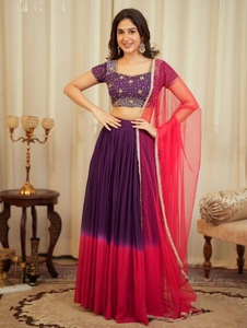 Lehenga Choli en soie Georgette traditionnel indien, conçu par des artisans, avec des paillettes et des broderies Zari, pour tenue de mariage, vêtements de cérémonie pour femmes. - Product Image 1