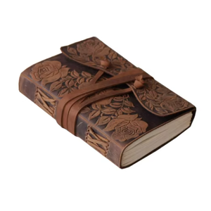 Carnet de notes en cuir véritable gaufré motif rose antique, fait main, classique, religieux, couverture souple, avec sangle de verrouillage vintage, pour voyage, 7x5 pouces - Product Image 4