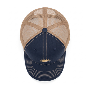 Gorra de béisbol trucker de malla azul marino con logo de sol y nube bordado personalizado premium, de 6 paneles, con cierre snapback, para hombres y mujeres, para exteriores. - Product Image 4