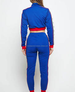 Vente en gros de survêtement deux pièces d'hiver en coton polaire à superpositions pull personnalisé à la mode pour femmes survêtements respirants - Product Image 3