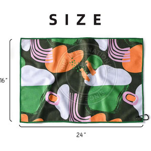 Serviette de golf ergonomique en tissu gaufré doux pour essuyer la sueur et protéger l'équipement professionnel – En vente - Product Image 2