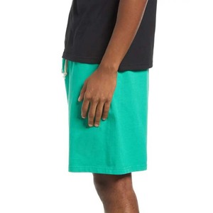 Shorts décontractés pour hommes en coton vert uni avec cordon de serrage, taille mi-haute, poches, style tissé respirant - Product Image 5