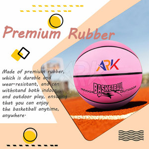 Ballon de basket premium avec une texture douce et un matériau durable, idéal pour les entraînements et les matchs. - Product Image 5