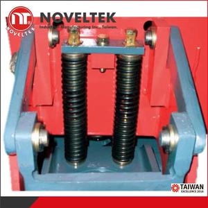 Transpaleta Eléctrica NOVELTEK APS-10 de 1 Tonelada, Apilador Hidráulico con Horquillas Ajustables de Acero Inoxidable, Ahorro de Energía, CE/ISO - Product Image 5