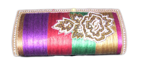 Bolso de mano floral con cuentas hecho a mano, multicolor, para fiesta de noche, con ribete dorado y diseño de rosa bordada - Product Image 1