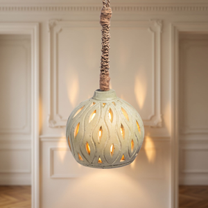 Lampe suspendue en céramique vert sauge, idéale pour les ampoules LED E27 dans un style tambour élégant. - Product Image 3