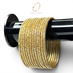 Juego de Brazaletes de Moda Premium en Tono Dorado Real, Acero Inoxidable, Antideslustre, Chapado en Oro, Diseño de Cristal, para Bodas, Precio al por Mayor - Product Image 1