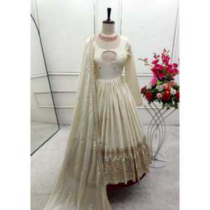 Hermoso vestido de mujer con trabajo de secuencia de bordado incluye conjunto de Pent y Dupatta - Product Image 2