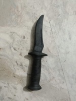 Fabrication en usine de couteaux d'entraînement en gros pour l'entraînement au combat de civils fabriqués avec des matériaux en plastique et en caoutchouc