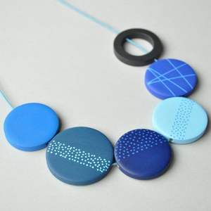 Collier ethnique fait main en perles, style bohème, résine et bois pour un usage décontracté et festif - Product Image 6