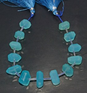 Cuentas facetadas de calcedonia azul natural, hebra de piedras preciosas, cuentas sueltas para la fabricación de joyería al por mayor - Product Image 1