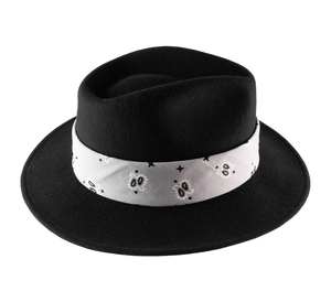 Écharpes de luxe de marque à prix super bas, vente en gros, couleurs unies personnalisées, écharpe carrée en satin de soie, design personnalisé, impression numérique pour femmes - Product Image 6