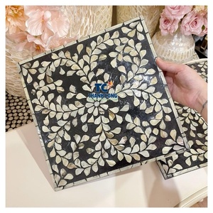 Productor líder MOTHER PEARL PLACEMATS Venta al por mayor Fujairah Elegante artesanía Envío rápido Suministro confiable - Product Image 1