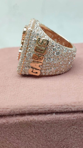Bague Moissanite Iced Out motif feuille en or rose pavé, bague statement, bijoux de luxe hip-hop pour homme, cadeau audacieux et tendance, design chic - Product Image 4