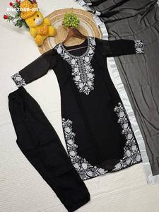 Ensemble Kurti-Pant à manches longues et Dupatta à bordure en dentelle en Georgette de qualité supérieure avec broderie au fil, vente en gros - Product Image 3
