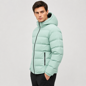 Veste d'hiver matelassée conçue pour une chaleur respirante et un superposition confortable, au style pratique pour la vie quotidienne active et urbaine. - Product Image 2
