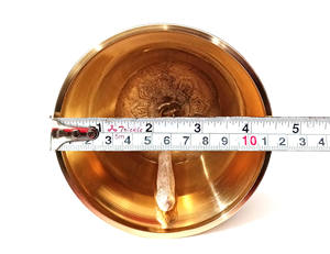 Campana de Mano Vajra de Latón Premium con Diseño Grabado Tradicional y Sonido Sagrado Claro para Puja, Aarti y Meditación - Product Image 4