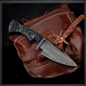 Cuchillo de Supervivencia de Acero de Damasco Forjado a Mano, Mango Ergonómico de Madera Pakka, Funda de Cuero, Fabricante de Cuchillos de Supervivencia para Exteriores - Product Image 4