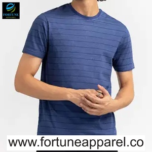 เสื้อยืดคอกลมแขนสั้นแบบสั่งทำพิเศษ สไตล์ลำลอง ระบายอากาศได้ดี เป็นมิตรกับสิ่งแวดล้อม ผลิตจากผ้าโพลีเอสเตอร์ 100% แห้งเร็ว สีดำ - Product Image 1