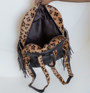 Mochila de piel de vaca auténtica occidental y bolsa de maquillaje, juego de dos piezas con diseño de flecos con estampado de leopardo, combinación de bolsas de viaje elegantes - Product Image 6