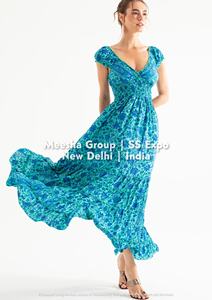 Vestido largo de verano para mujer, con hombros descubiertos, estampado floral, estilo bohemio, espalda fruncida, fluido, para playa, varios colores - Product Image 6