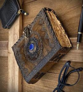 Carnet en cuir vintage fait main, style mini, de qualité supérieure, véritable, écologique, compatible avec les crayons, taille personnalisable, cadeau intemporel - Product Image 2