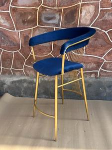 Fauteuil de salle à manger moderne en rotin marron durable, design de luxe, dossier haut, en cuir ou velours, pour restaurant, cuisine ou maison - Product Image 3