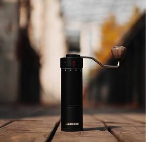 Artisan Manual Bean Crusher Solid Black Walnut Handle Stainless Construction For Durable Daily Coffee Preparation - Product Image 2