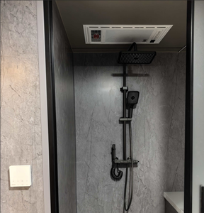 Appartement mobile moderne en conteneur avec cuisine, salle de bain et roues pour usage résidentiel extérieur, structure en acier léger - Product Image 3