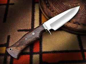 มีดสกินเนอร์เหล็กกล้าคาร์บอนสูงทำมือ ด้ามไม้ พร้อมปลอกหนัง สำหรับล่าสัตว์ กิจกรรมกลางแจ้ง ตั้งแคมป์ เอาตัวรอด พร้อมปลอก - Product Image 2