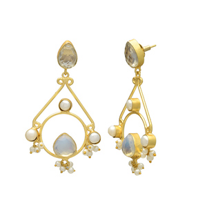 Boucles d'oreilles 3 couches en laiton plaqué or 24 carats pour femme, avec opalite, zircone cubique et perle d'eau douce, magnifiques et imposantes, pour mariage - Product Image 2