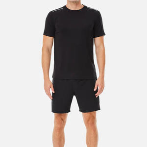 Ensemble de sport noir pour homme, t-shirt et short de sport à séchage rapide, performance, anti-transpiration, réfléchissant, sur mesure - Product Image 5