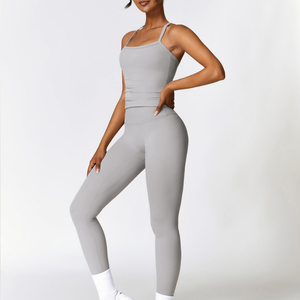 Ensemble de yoga pour femmes sur mesure, haute qualité, taille et couleur personnalisées, fabriqué sur mesure à prix avantageux - Product Image 3
