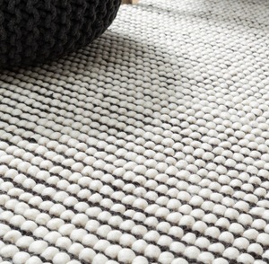 Tapis moderne noir et blanc à tissage plat |   Tapis contemporain minimaliste pour la décoration du salon et de la chambre - Product Image 2