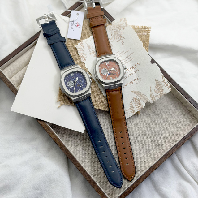 Vintage Nostalgic Classic Square Quartz Business Women's Watch with 20mm Band Coin Design and Pointer Dial